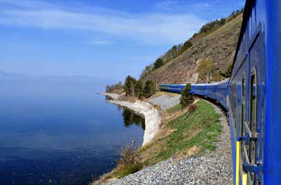 A train on the railway along Lake Baikal © GOLDEN EAGLE LUXURY TRAIN